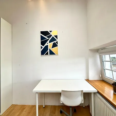 Nw Przy Hipodromie Homestay *