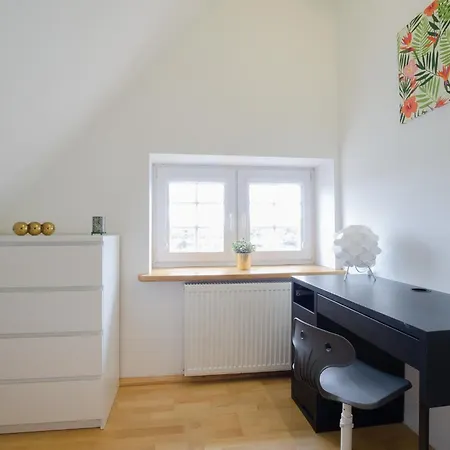 Nw Przy Hipodromie Homestay Sopot