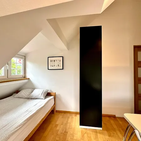 Homestay szállás Nw Przy Hipodromie *