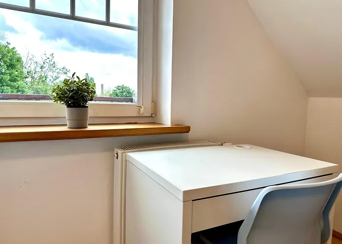 Nw Przy Hipodromie Homestay *