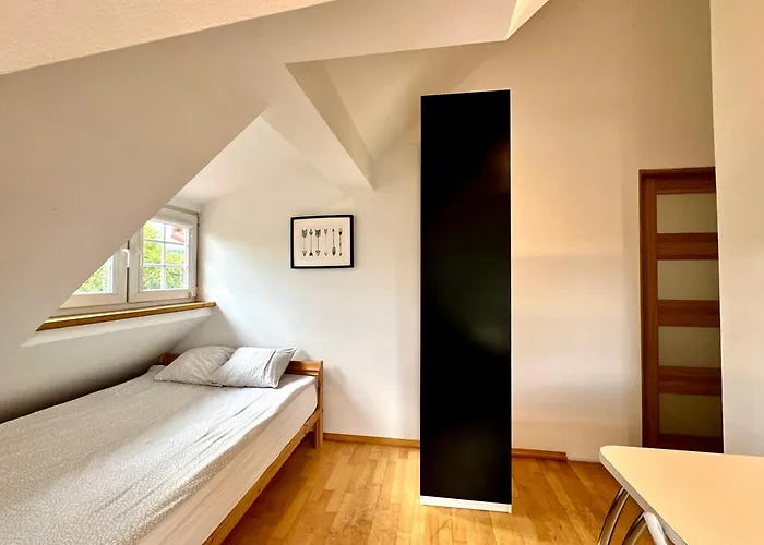 Homestay Nw Przy Hipodromie *