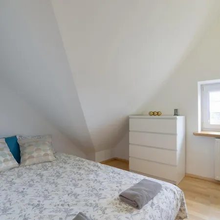 Nw Przy Hipodromie Privatunterkunft *